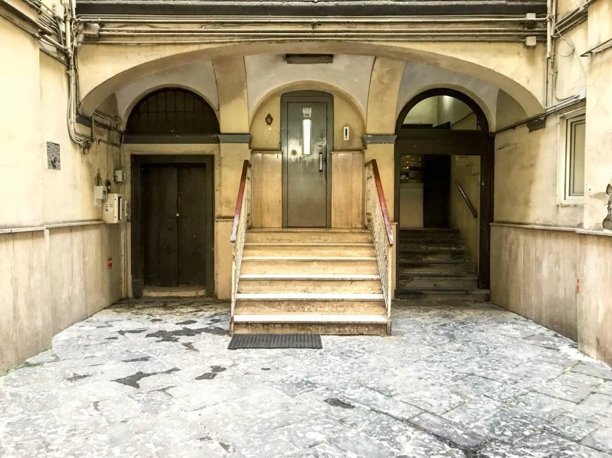 St. Teresa Museum Suites Naples Extérieur photo