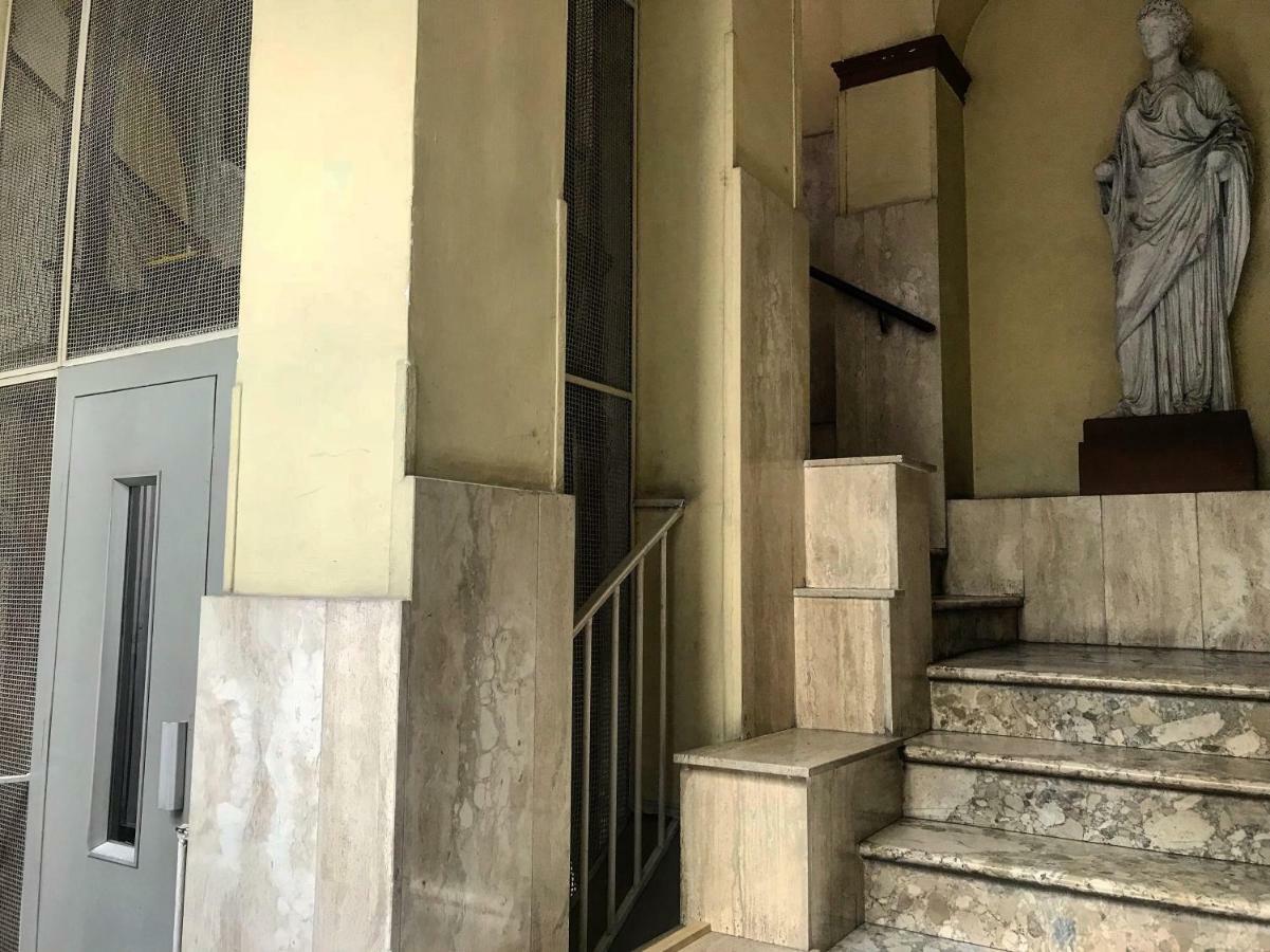 St. Teresa Museum Suites Naples Extérieur photo